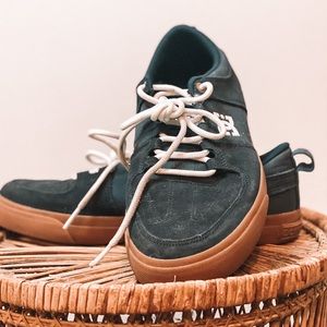 Dc sneakers
